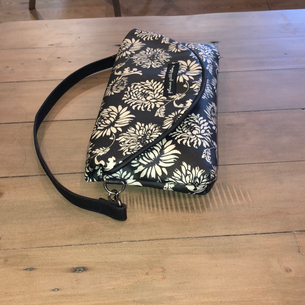 Petunia Pickle Bottom Clutch Diaper Baby Bag
